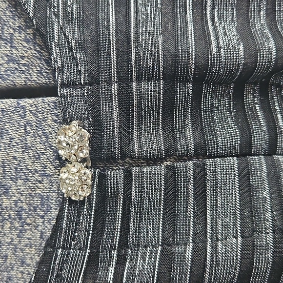 Patra Woman Vintage Metallic Stripe Bolero Jacket - Picture 2 of 8